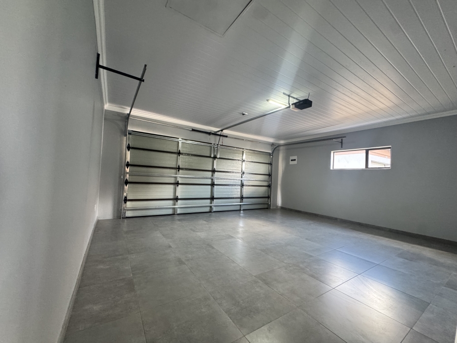 3 Bedroom Property for Sale in Flamwood North West